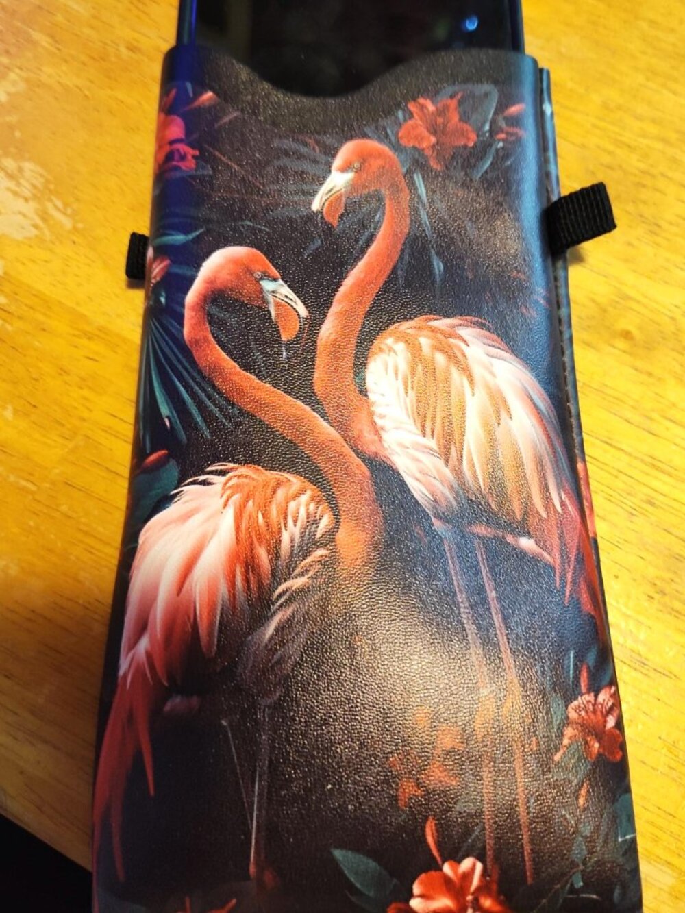 NWOT Flamingos phone crossbody case/purse. SHIPS FREE